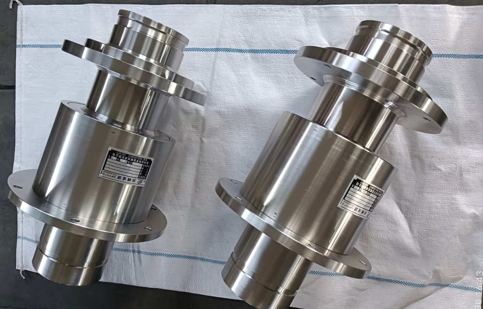 High-quality CNC machined metal parts with precise dimensions and smooth finishes.
