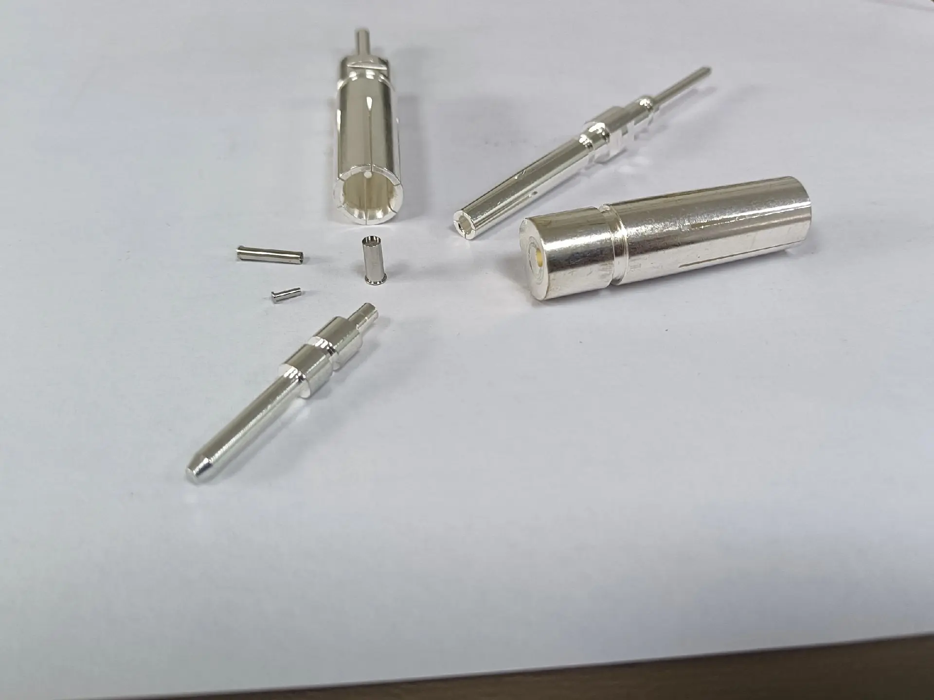 Small-diameter shafts and sleeves for CNC Swiss turning