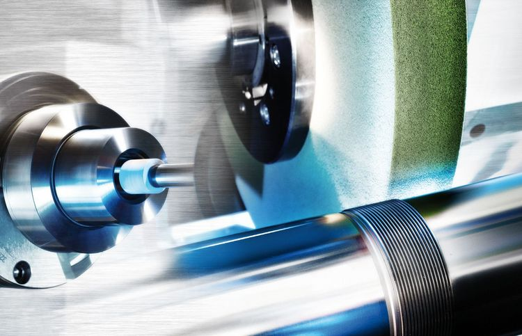 Cylindrical grinding wheel and precision shaft