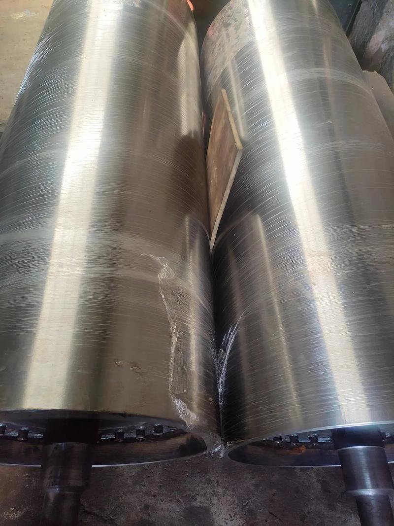 Close view of cylindrical metal surfaces